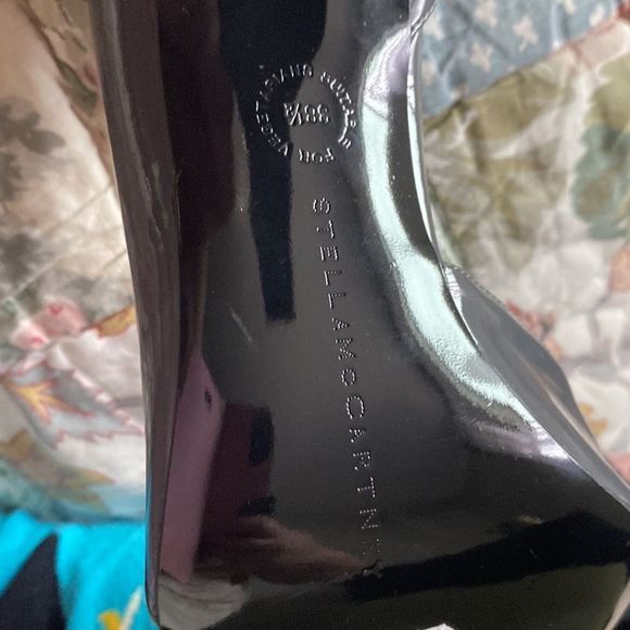 Stella McCartney Grey Faux Patent Leather Peeptoe Heels Size 38.5 (US 8) - Picture 6 of 8